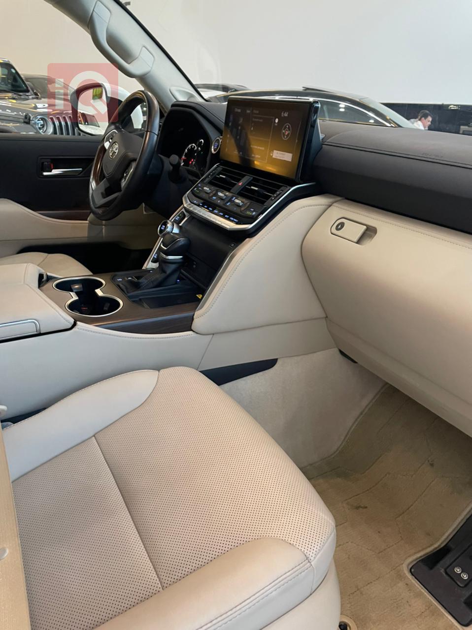 تويوتا لاندكروزر